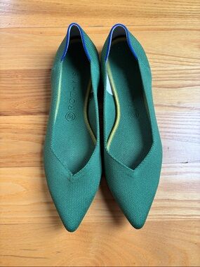 Rothy's Green Pointed Knit Flats with Blue Trim